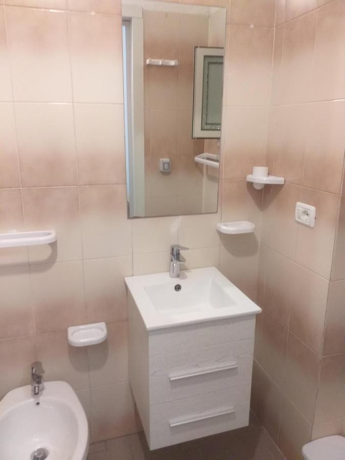 Casa Vacanze Leonardo Пешичи Екстериор снимка