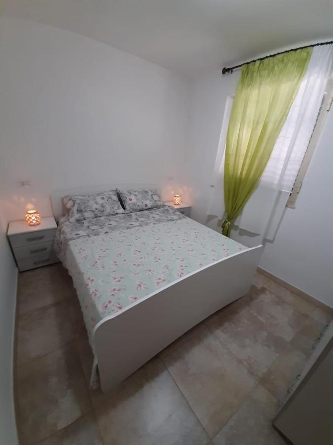Casa Vacanze Leonardo Пешичи Екстериор снимка