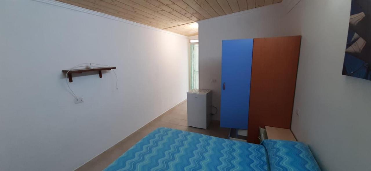 Casa Vacanze Leonardo Пешичи Екстериор снимка