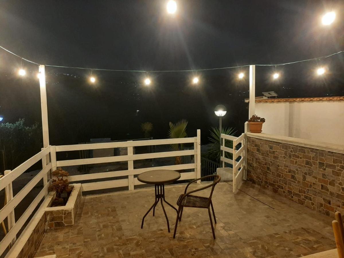 Casa Vacanze Leonardo Пешичи Екстериор снимка