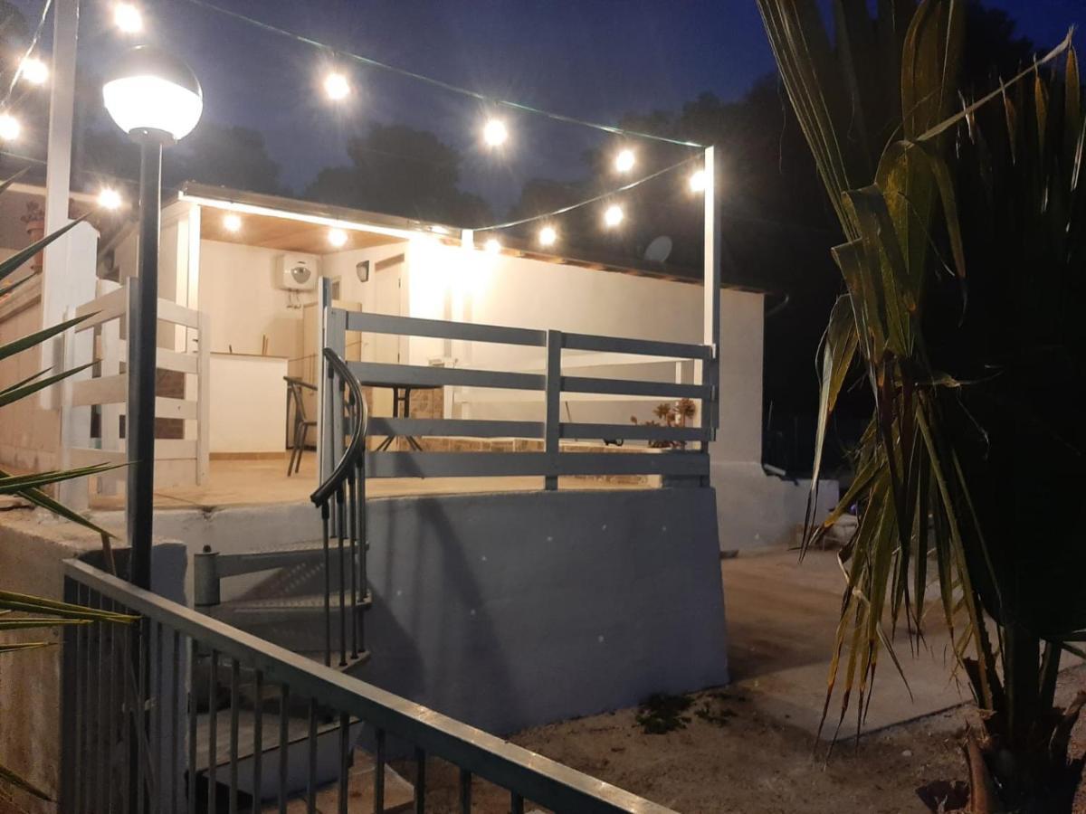 Casa Vacanze Leonardo Пешичи Екстериор снимка