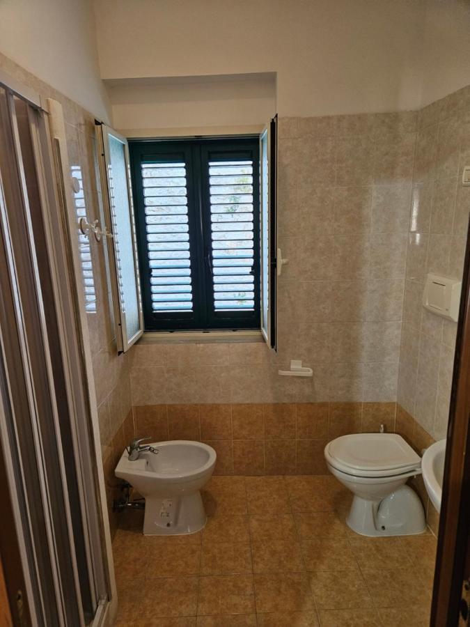 Casa Vacanze Leonardo Пешичи Екстериор снимка